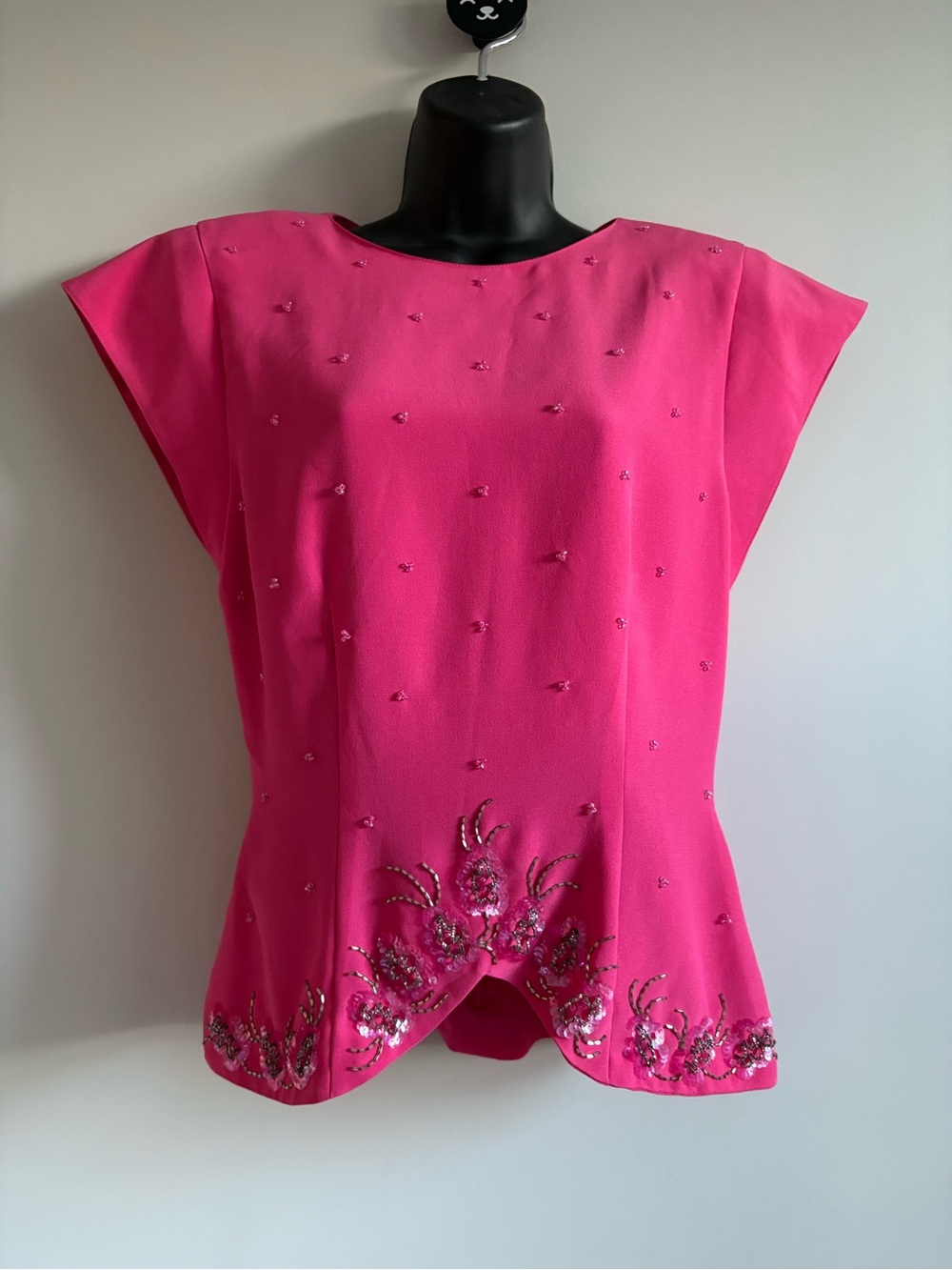 Simon Chang Vintage Beaded Fuchsia Pink Structured Top | Size 8 - Picture 8 of 8